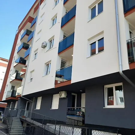 Apartman Cristall Apartman *